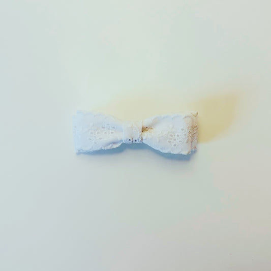 Barrette Biru Dentelle Blanche